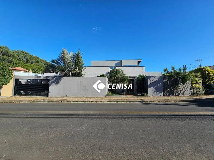 Casa com 3 quartos à venda, 300m2 em Jardim Dom Bosco, Indaiatuba - SP - imagem 2 Foto 2 de Casa com 3 quartos à venda, 300m2 em Jardim Dom Bosco, Indaiatuba - SP