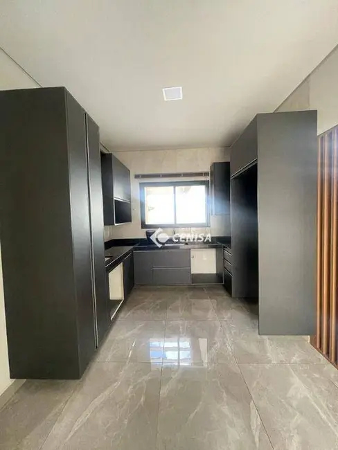 Casa com 3 quartos à venda e para alugar, 150m2 em Jardins do Império, Indaiatuba - SP - imagem 4 Foto 4 de Casa com 3 quartos à venda e para alugar, 150m2 em Jardins do Império, Indaiatuba - SP