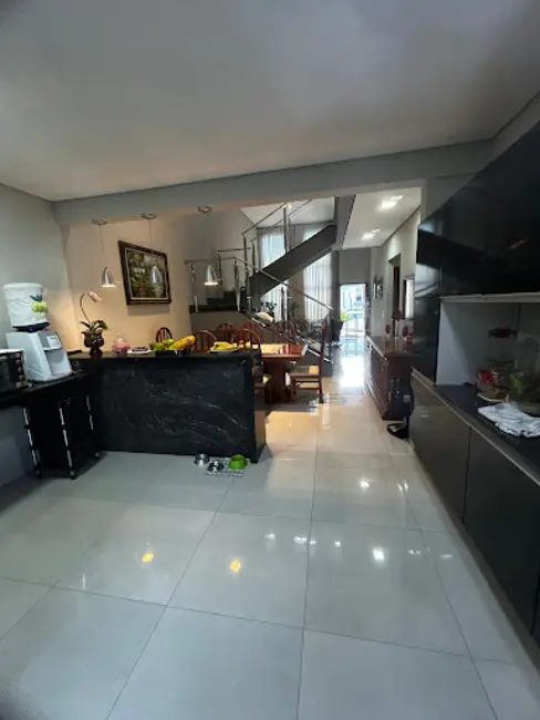 Foto 5 de Casa de Condomínio com 3 quartos à venda, 208m2 em Jardim Bréscia, Indaiatuba - SP