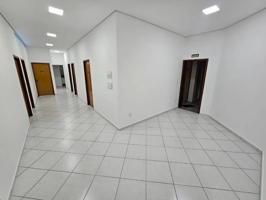 Foto 2 de Sala Comercial para alugar, 28m2 em Jardim América, Indaiatuba - SP