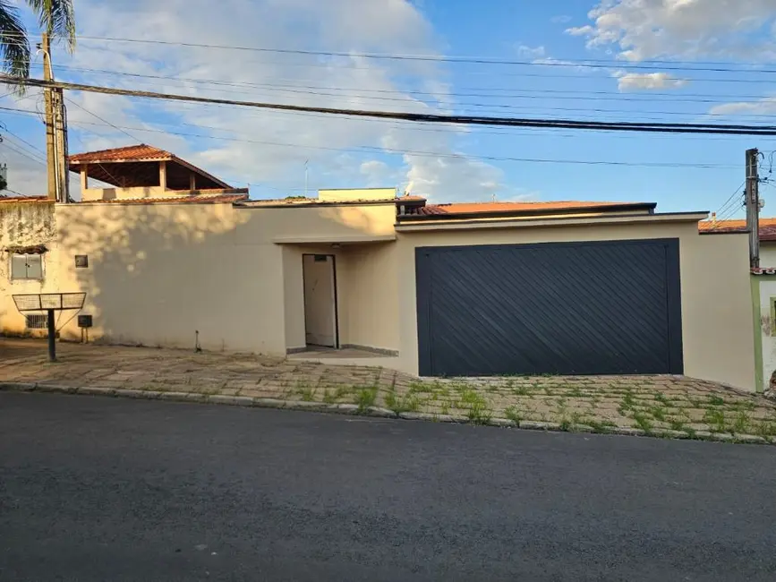 Casa com 4 quartos à venda e para alugar, 409m2 em Chácara Areal, Indaiatuba - SP - imagem 2 Foto 2 de Casa com 4 quartos à venda e para alugar, 409m2 em Chácara Areal, Indaiatuba - SP