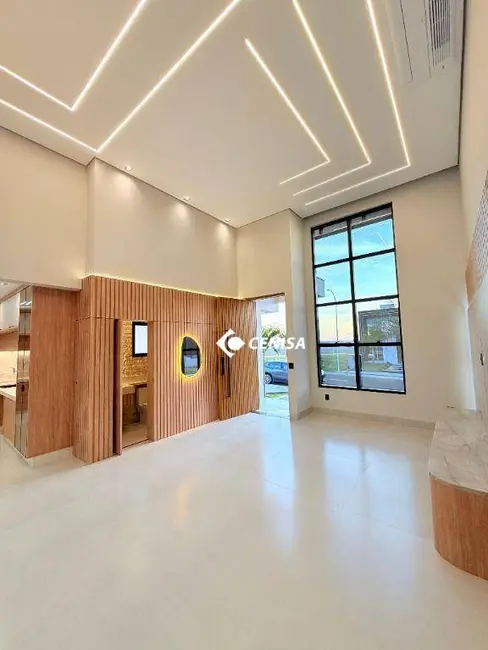 Casa de Condomínio com 3 quartos à venda, 300m2 em Indaiatuba - SP - imagem 3 Foto 3 de Casa de Condomínio com 3 quartos à venda, 300m2 em Indaiatuba - SP