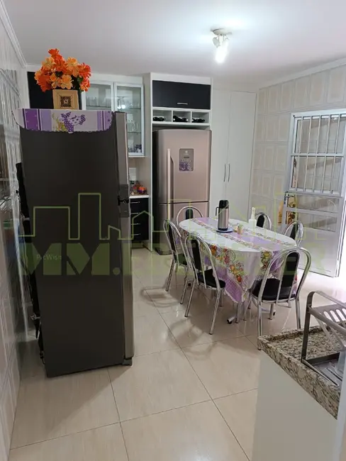 Foto 8 de Casa com 3 quartos à venda, 135m2 em Vila Santista, São Paulo - SP