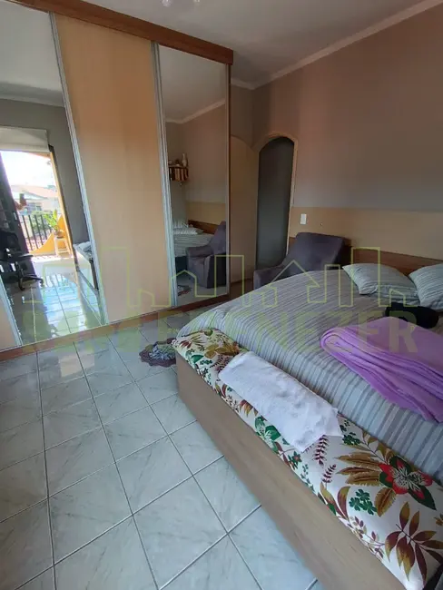 Foto 5 de Casa com 6 quartos à venda, 280m2 em Vila Brasilândia, São Paulo - SP