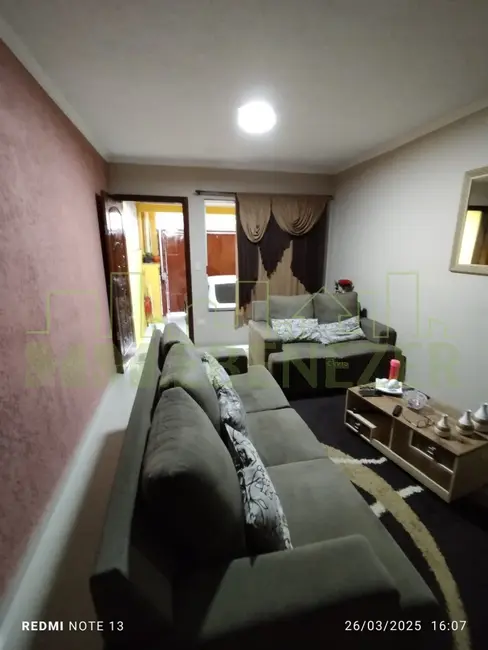 Foto 3 de Casa com 2 quartos à venda, 80m2 em Vila Yara, São Paulo - SP