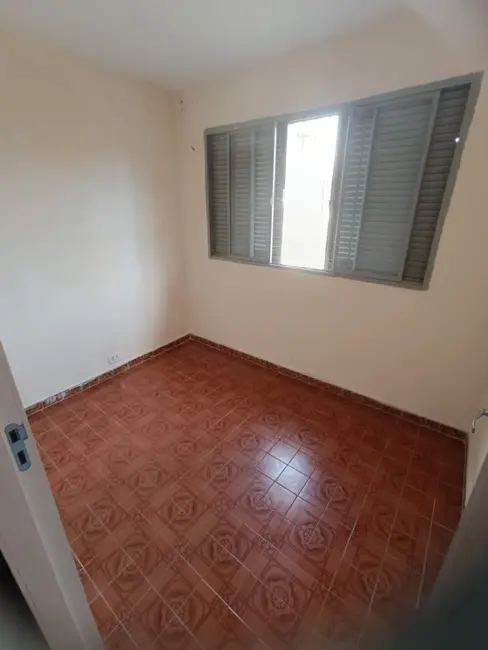 Casa com 2 quartos para alugar, 90m2 em São Paulo - SP - imagem 2 Foto 2 de Casa com 2 quartos para alugar, 90m2 em São Paulo - SP