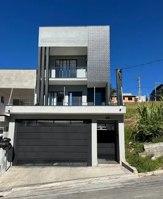 Casa de Condomínio com 3 quartos à venda, 162m2 em Caieiras - SP - imagem 1 Foto 1 de Casa de Condomínio com 3 quartos à venda, 162m2 em Caieiras - SP