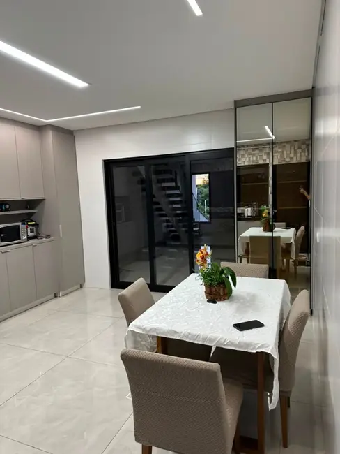 Casa de Condomínio com 3 quartos à venda, 162m2 em Caieiras - SP - imagem 8 Foto 8 de Casa de Condomínio com 3 quartos à venda, 162m2 em Caieiras - SP