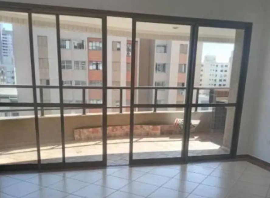 Apartamento com 4 quartos à venda, 236m2 em Judith, Londrina - PR - imagem 8 Foto 8 de Apartamento com 4 quartos à venda, 236m2 em Judith, Londrina - PR