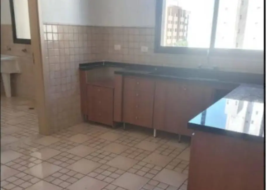 Apartamento com 4 quartos à venda, 236m2 em Judith, Londrina - PR - imagem 2 Foto 2 de Apartamento com 4 quartos à venda, 236m2 em Judith, Londrina - PR