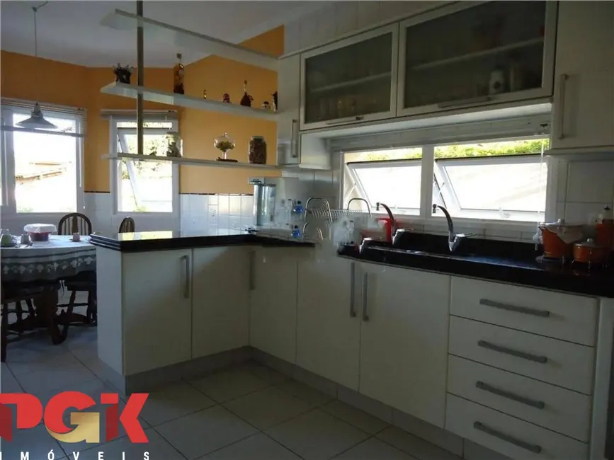 Foto 6 de Casa de Condomínio com 3 quartos à venda e para alugar, 400m2 em Vinhedo - SP