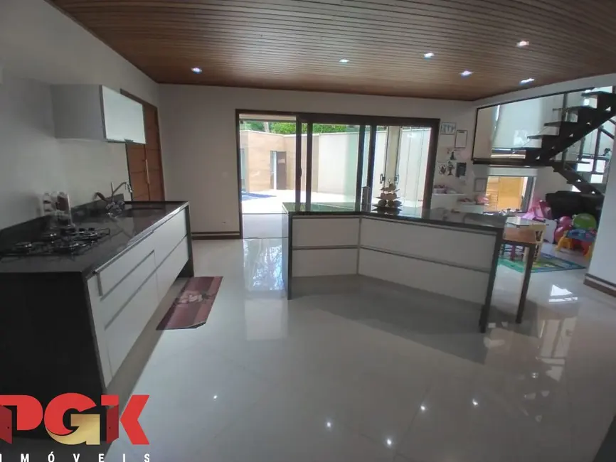 Foto 1 de Casa com 4 quartos à venda, 500m2 em Vinhedo - SP