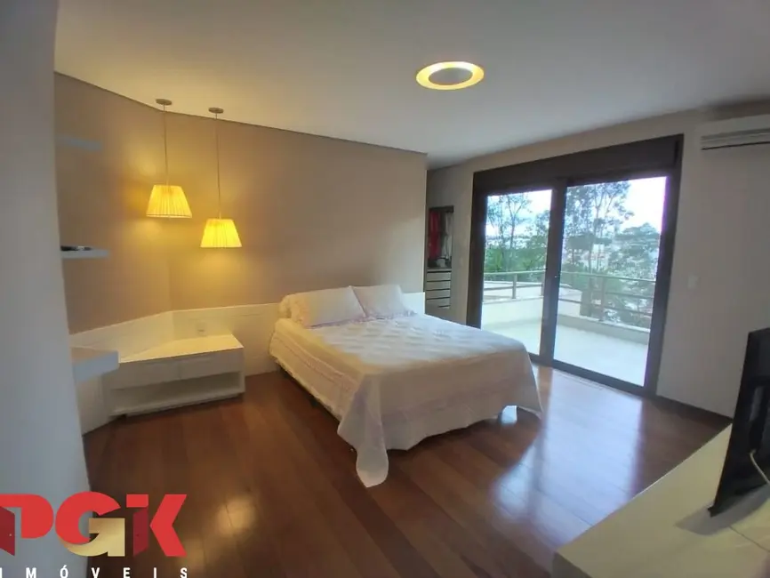 Foto 4 de Casa com 4 quartos à venda, 500m2 em Vinhedo - SP