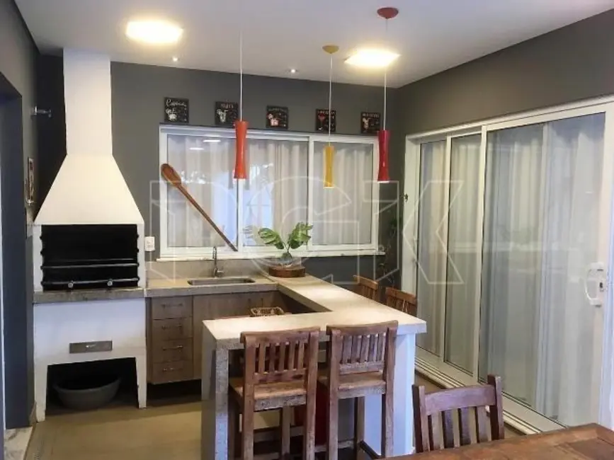 Casa com 4 quartos à venda, 280m2 em Valinhos - SP - imagem 7 Foto 7 de Casa com 4 quartos à venda, 280m2 em Valinhos - SP