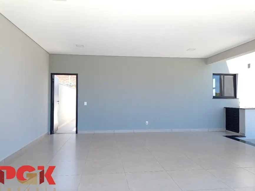 Casa de Condomínio com 3 quartos à venda, 170m2 em Valinhos - SP - imagem 8 Foto 8 de Casa de Condomínio com 3 quartos à venda, 170m2 em Valinhos - SP