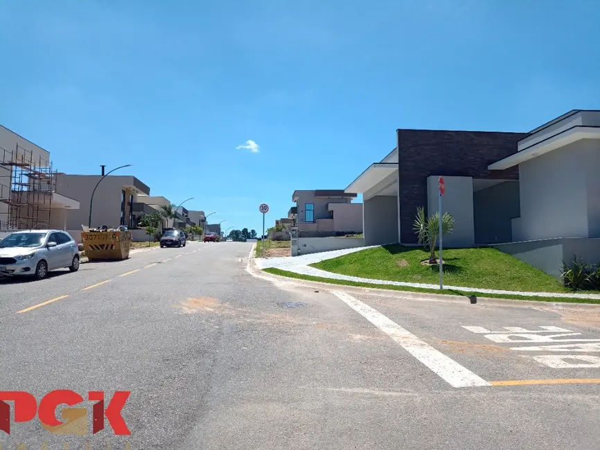 Casa de Condomínio com 3 quartos à venda, 170m2 em Valinhos - SP - imagem 4 Foto 4 de Casa de Condomínio com 3 quartos à venda, 170m2 em Valinhos - SP