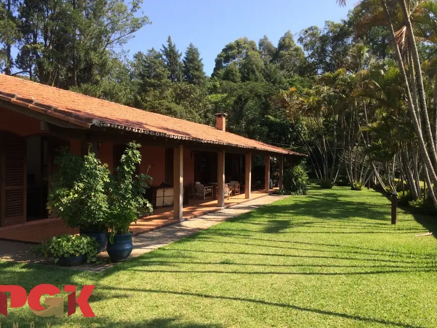 Foto 4 de Chácara com 4 quartos à venda e para alugar, 550m2 em Vinhedo - SP