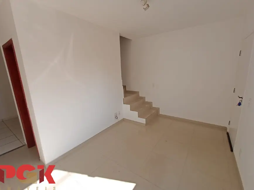 Foto 1 de Casa de Condomínio com 2 quartos para alugar, 75m2 em Vinhedo - SP
