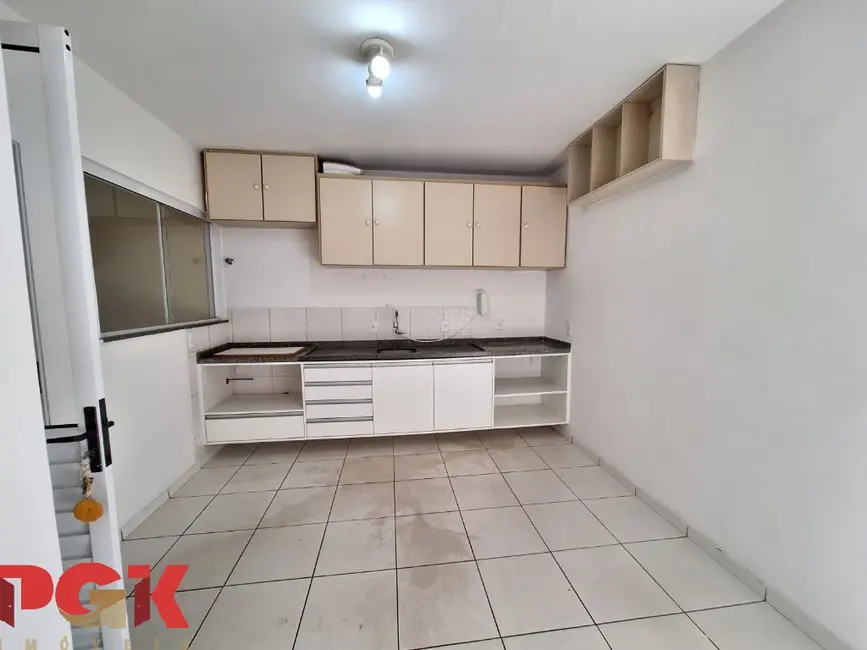 Foto 5 de Casa de Condomínio com 2 quartos para alugar, 75m2 em Vinhedo - SP