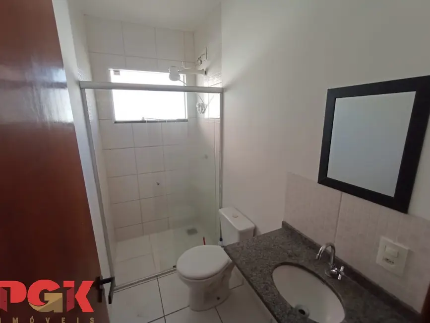 Foto 8 de Casa de Condomínio com 2 quartos para alugar, 75m2 em Vinhedo - SP