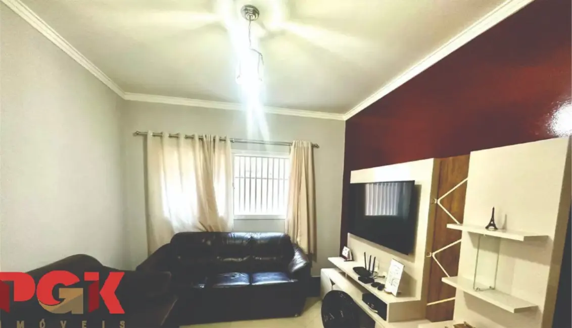 Casa com 3 quartos à venda, 179m2 em Vinhedo - SP - imagem 3 Foto 3 de Casa com 3 quartos à venda, 179m2 em Vinhedo - SP