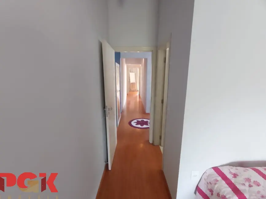 Casa com 3 quartos à venda, 179m2 em Vinhedo - SP - imagem 9 Foto 9 de Casa com 3 quartos à venda, 179m2 em Vinhedo - SP