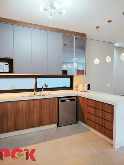 Foto 7 de Casa de Condomínio com 3 quartos à venda, 280m2 em Louveira - SP