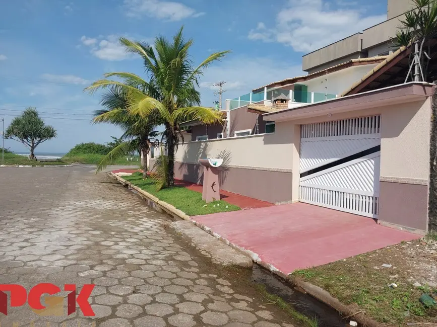 Foto 3 de Casa com 4 quartos à venda, 250m2 em Itanhaem - SP