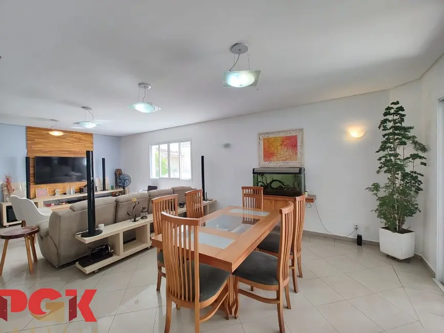 Casa de Condomínio com 3 quartos à venda, 259m2 em Vinhedo - SP - imagem 9 Foto 9 de Casa de Condomínio com 3 quartos à venda, 259m2 em Vinhedo - SP