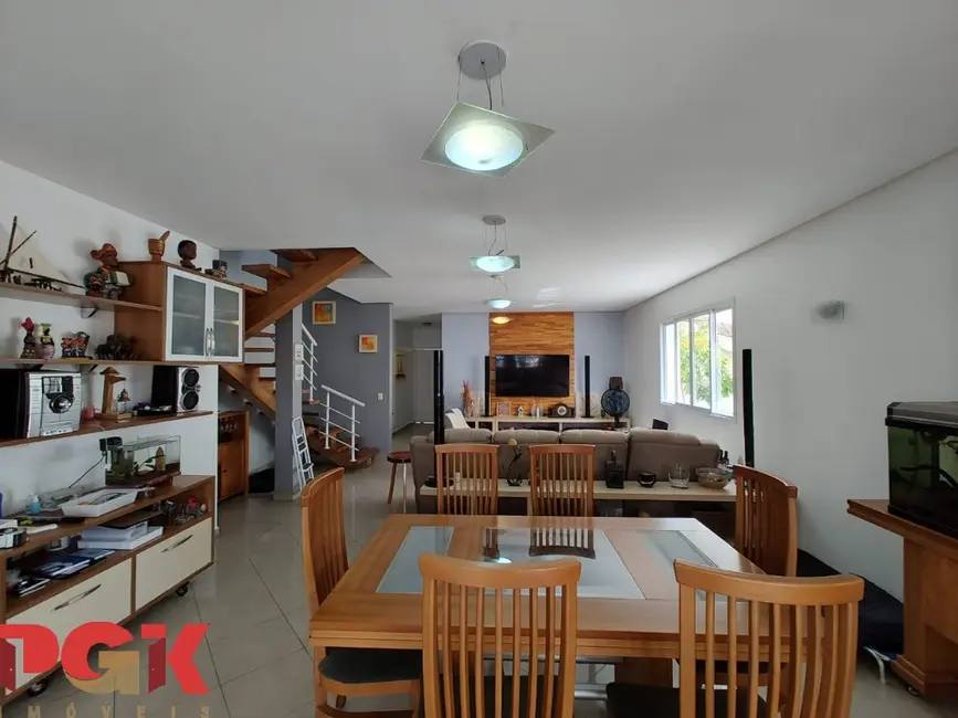 Casa de Condomínio com 3 quartos à venda, 259m2 em Vinhedo - SP - imagem 8 Foto 8 de Casa de Condomínio com 3 quartos à venda, 259m2 em Vinhedo - SP