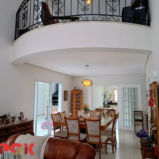 Foto 6 de Casa de Condomínio com 3 quartos à venda, 265m2 em Vinhedo - SP