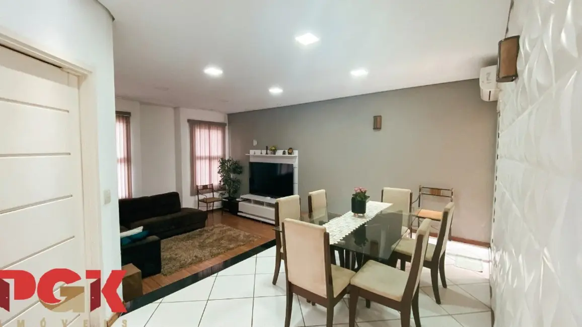 Casa com 3 quartos à venda, 159m2 em Vinhedo - SP - imagem 5 Foto 5 de Casa com 3 quartos à venda, 159m2 em Vinhedo - SP