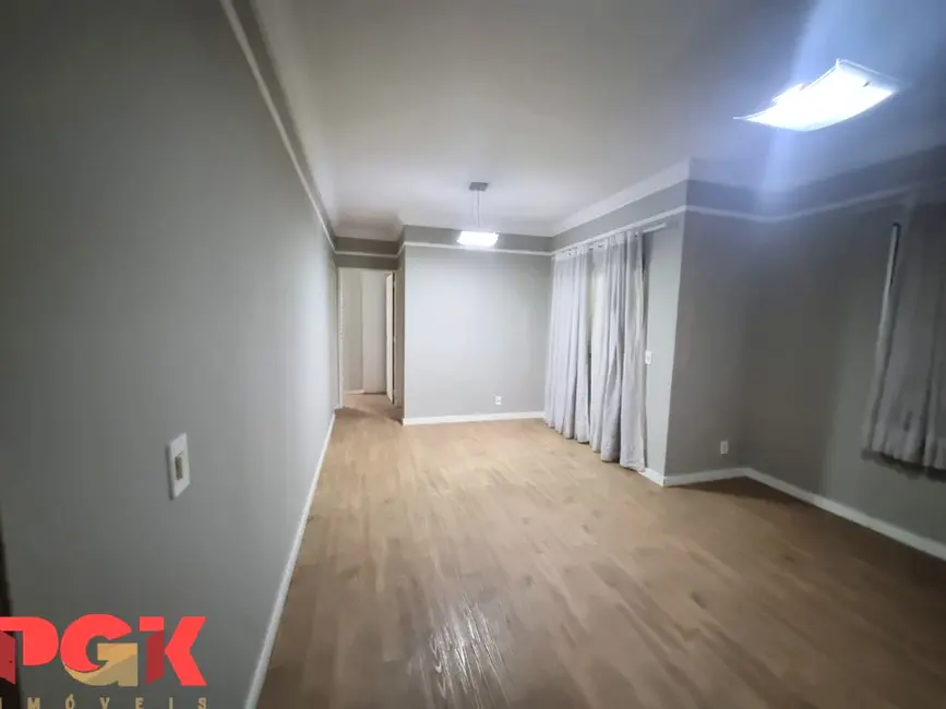 Foto 2 de Apartamento com 2 quartos para alugar, 60m2 em Valinhos - SP