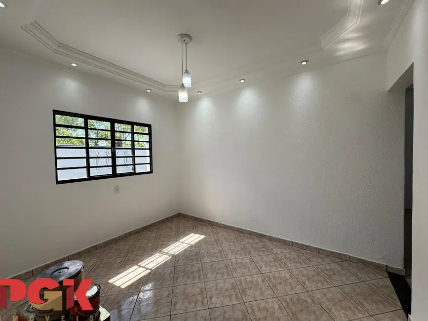 Foto 6 de Casa com 2 quartos à venda, 80m2 em Vinhedo - SP