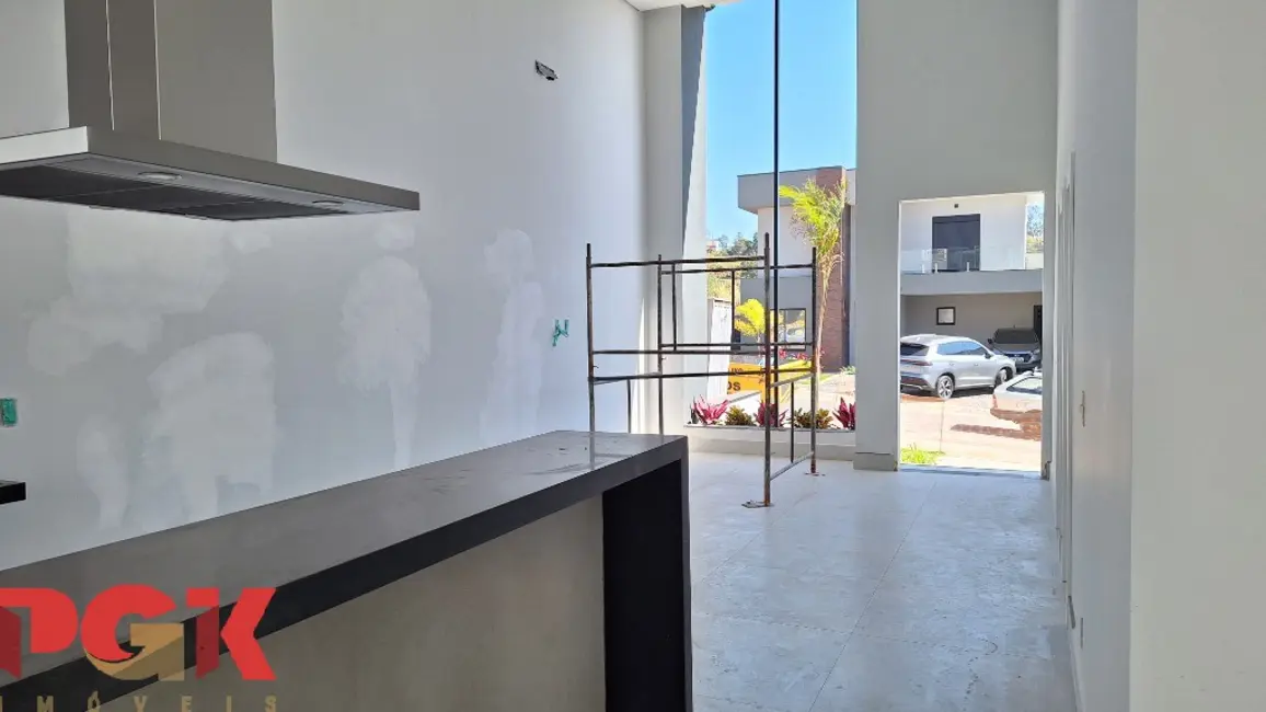 Casa de Condomínio com 3 quartos à venda, 184m2 em Valinhos - SP - imagem 4 Foto 4 de Casa de Condomínio com 3 quartos à venda, 184m2 em Valinhos - SP