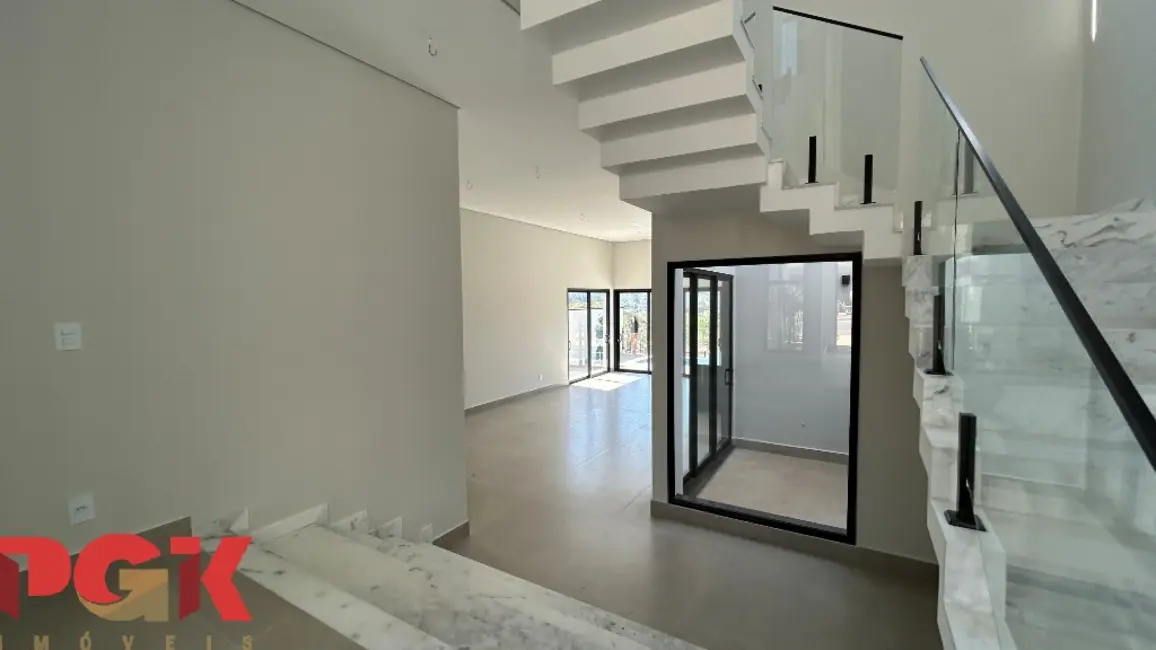 Casa de Condomínio com 4 quartos à venda, 251m2 em Valinhos - SP - imagem 7 Foto 7 de Casa de Condomínio com 4 quartos à venda, 251m2 em Valinhos - SP