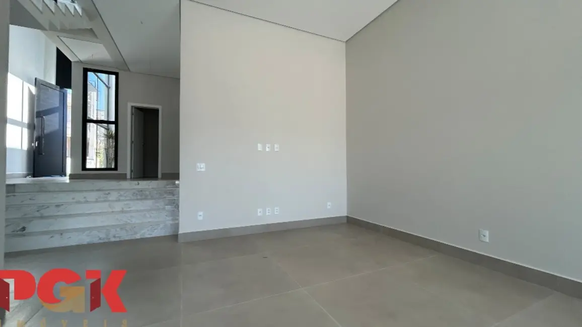 Casa de Condomínio com 4 quartos à venda, 251m2 em Valinhos - SP - imagem 6 Foto 6 de Casa de Condomínio com 4 quartos à venda, 251m2 em Valinhos - SP
