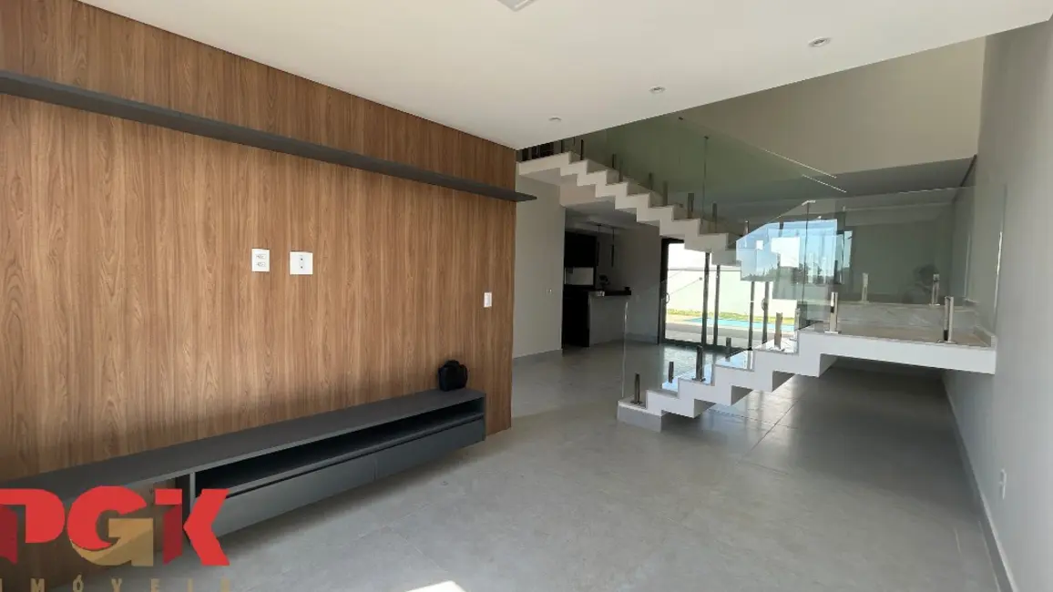 Casa com 3 quartos à venda, 239m2 em Valinhos - SP - imagem 7 Foto 7 de Casa com 3 quartos à venda, 239m2 em Valinhos - SP