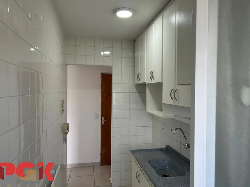 Apartamento com 2 quartos para alugar, 70m2 em Valinhos - SP - imagem 3 Foto 3 de Apartamento com 2 quartos para alugar, 70m2 em Valinhos - SP