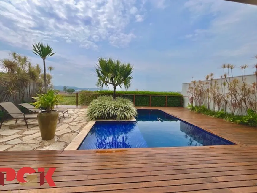 Foto 1 de Casa de Condomínio com 3 quartos para alugar, 336m2 em Valinhos - SP