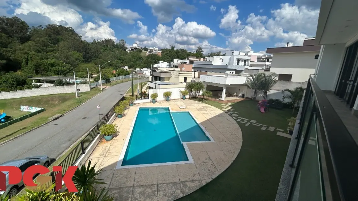 Foto 1 de Terreno / Lote à venda, 480m2 em Louveira - SP