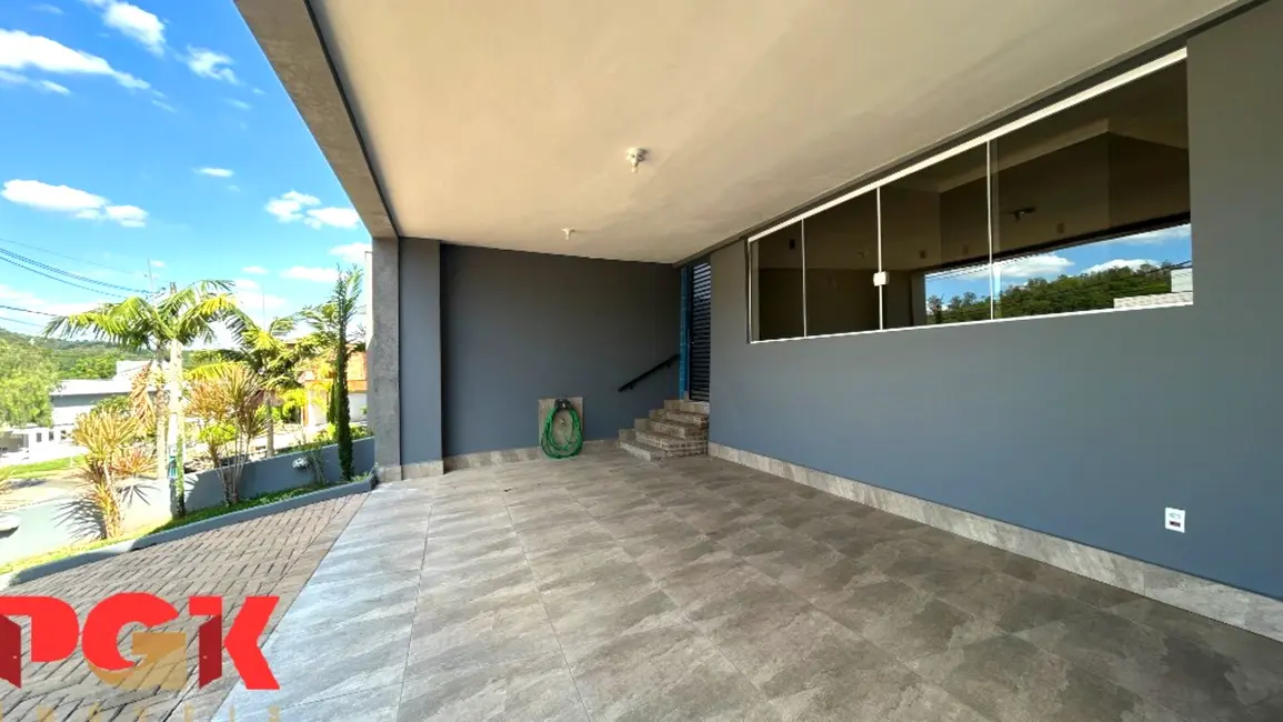Foto 4 de Casa de Condomínio com 4 quartos à venda, 285m2 em Louveira - SP