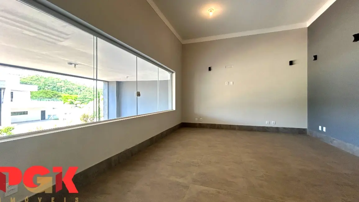 Foto 9 de Casa de Condomínio com 4 quartos à venda, 285m2 em Louveira - SP