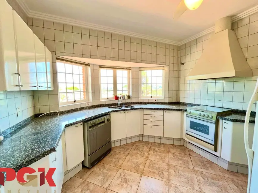 Foto 6 de Casa de Condomínio com 4 quartos à venda e para alugar, 630m2 em Marambaia, Vinhedo - SP