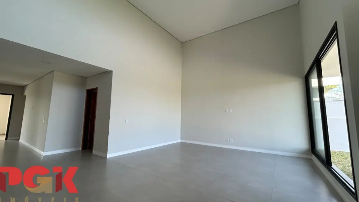 Foto 8 de Casa de Condomínio com 3 quartos à venda, 285m2 em Vinhedo - SP