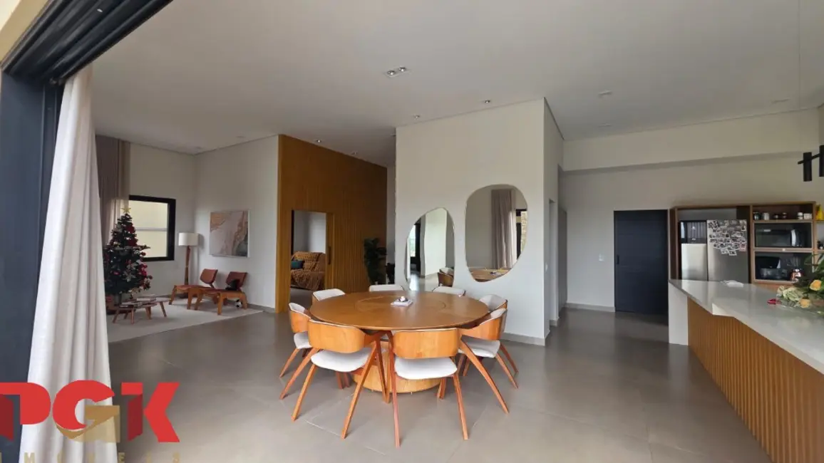 Foto 9 de Casa de Condomínio com 4 quartos à venda e para alugar, 335m2 em Vinhedo - SP