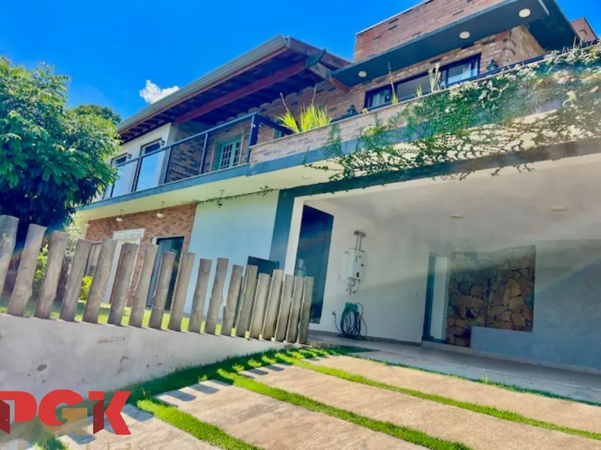 Foto 2 de Casa de Condomínio com 3 quartos à venda, 400m2 em Vinhedo - SP