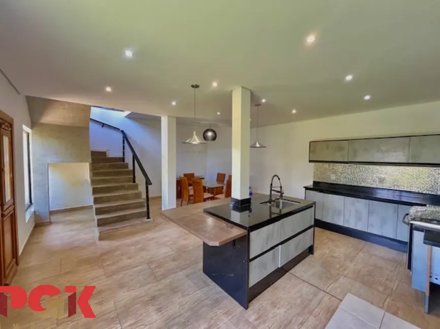 Foto 3 de Casa de Condomínio com 3 quartos à venda, 400m2 em Vinhedo - SP