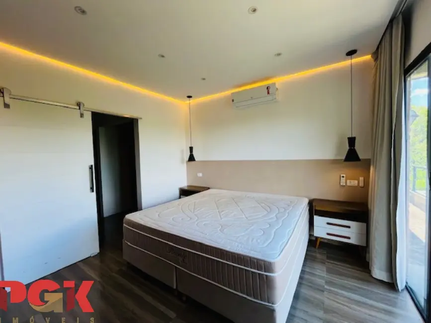 Foto 8 de Casa de Condomínio com 3 quartos à venda, 400m2 em Vinhedo - SP