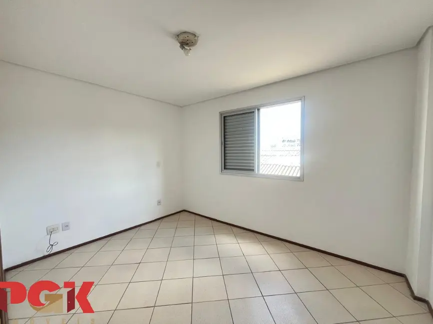 Apartamento com 2 quartos à venda e para alugar, 160m2 em Vinhedo - SP - imagem 7 Foto 7 de Apartamento com 2 quartos à venda e para alugar, 160m2 em Vinhedo - SP